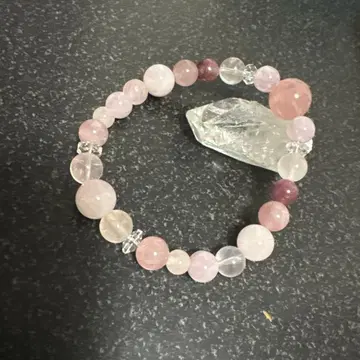 로즈쿼츠 팔찌