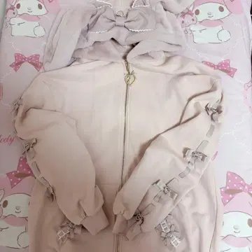 LIZLISA 토끼 귀 메니 리본 후드티