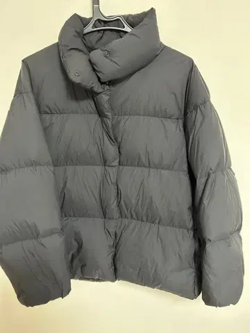 파우더 소프트 다운 자켓 L 사이즈 유니클로 새상품급