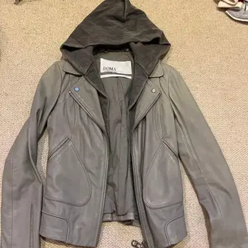 DOMA 도마 후드 부착 가죽 자켓 그레이 라이더스