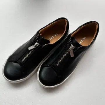 전시품 미사용 Regal 리걸 센터 지퍼 스니커즈 BF02 23.5