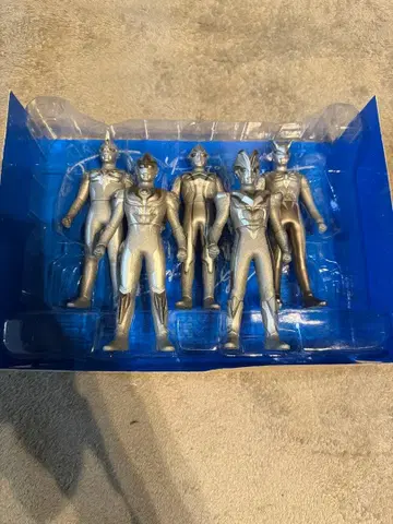 울트라맨 피규어 5체 세트