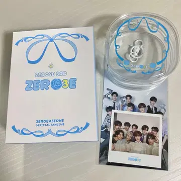 ZB1 본국 FC 3기 키트 (파우치, 엽서, 폴라로이드)