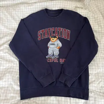 한국 SPAO x WOODIE StayHome 맨투맨 네이비 곰돌이