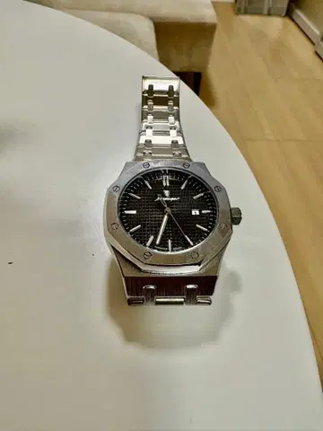 아우디 마르티니 블랙 손목시계