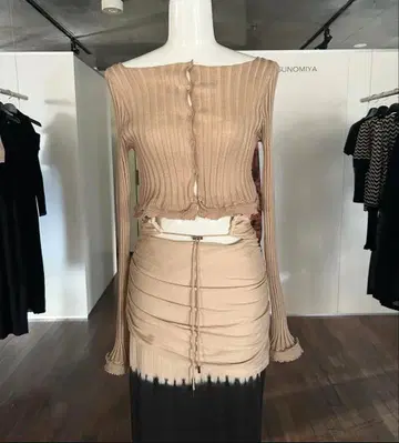 아카네 우츠노미야 시어 리브 니트 베이지 가디건