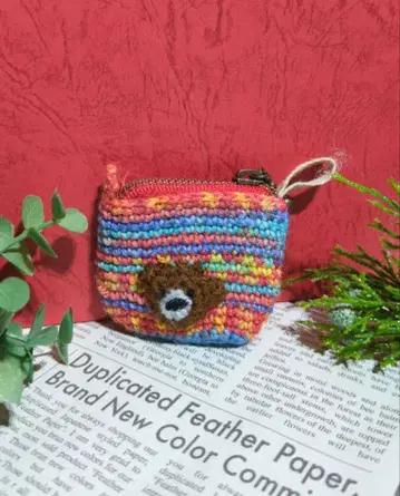 컬러풀 니트 파우치 곰 자수 포함