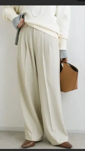 핀스트라이프 슬랙스 36