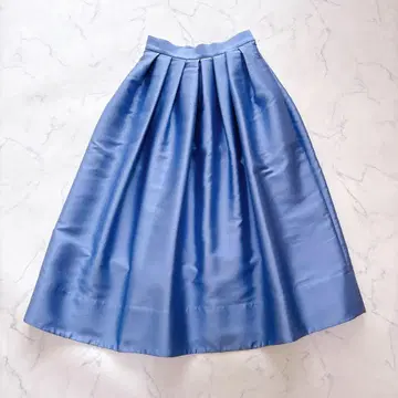 새상품급 SHE Tokyo Anna 새틴 볼륨 스커트
