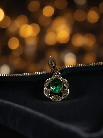 그린 비쥬 꽃 모양 목걸이 사랑스러운 디자인