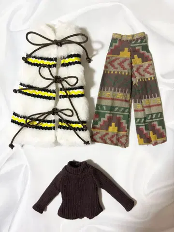 네오 브라이스 아즈텍 라이벌 인 스파이 아인 아웃핏