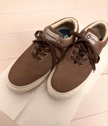 CONVERSE IENA 브라운 스니커즈