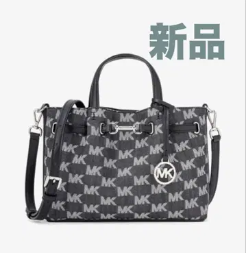 마이클코어스 CARSON 센터 지퍼 새첼 스몰 백 새상품