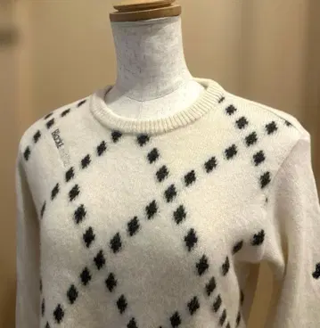 새상품급 Black&White SPORT 여성용 긴팔 스웨터 골프 M