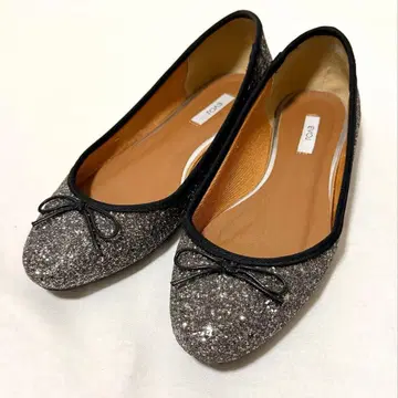 [ 새상품급 ] EVOL 이볼 라운드 플랫 발레 23.5cm