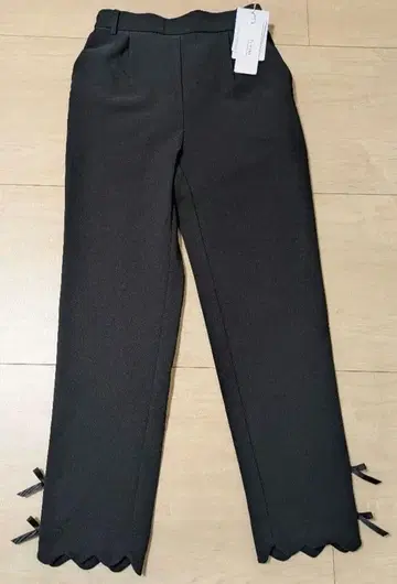 Fit more 밑단 스캘럽 리본 테이퍼드 팬츠 여성용