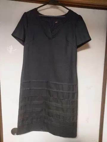 SunaUna 다크 그레이 반팔 타이트 원피스