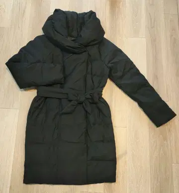 PLST (플라스테) 숄 다운 코트 롱 블랙