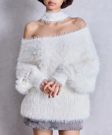 GYDA 2WAY 샤기 초커 니트탑 아이보리