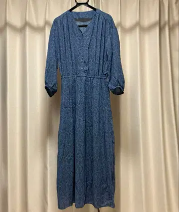 롱 원피스 블루 V넥 유나이티드 애로우즈