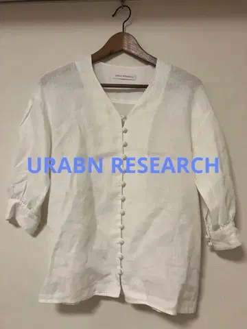 URBAN RESEARCH 화이트 린넨 오부소매 셔츠