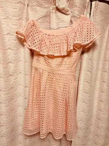 EmiriaWiz 오프숄더 원피스 S