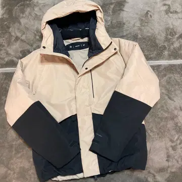 베이지/네이비 M 사이즈 다운 자켓