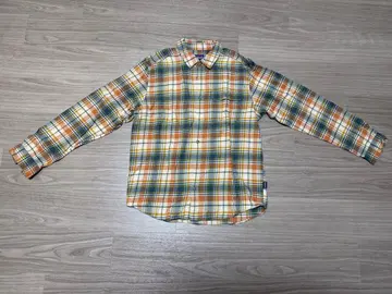 [ 새상품급 ] patagonia 체크 무늬 셔츠 M 사이즈