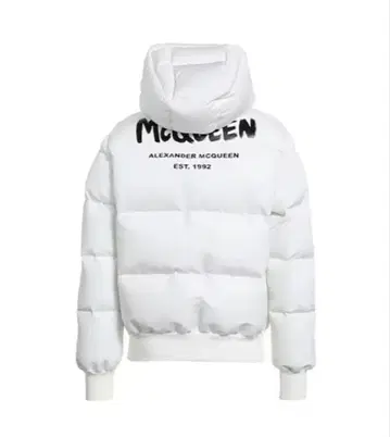 정가 37만 엔 Alexander McQueen 후드 부착 다운 자켓