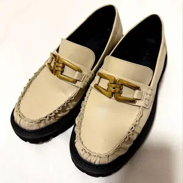 Mila Owen 미라 오웬 비트 로퍼 23.5cm