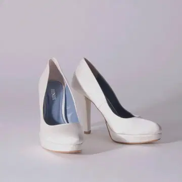 BENIR 화이트 하이힐 펌프스 12cm