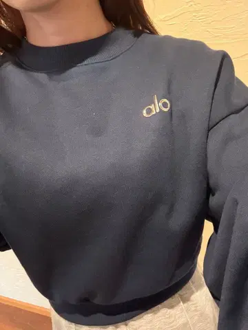 alo 네이비 크루넥 트레이닝복