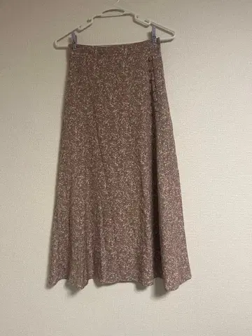 오자미 코자와 미사토 프로듀스 kicuri 꽃무늬 스커트