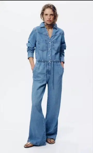 [택 포함 새상품] ZARA 데님 점프수트 올인원