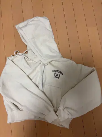 BYGIOI 아이보리 집업 후드티