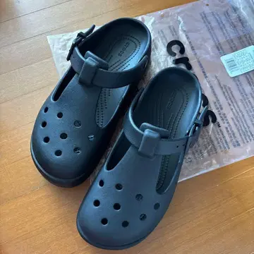 블랙 클로그 샌들 메리제인 스트랩