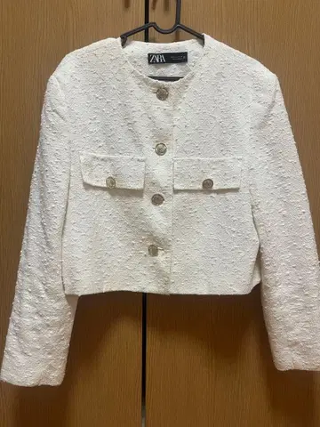 ZARA 화이트 테일러드 자켓