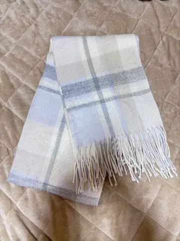 체크 무늬 머플러