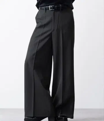 CLEL 백 브러쉬드 TR 플레어 슬랙스 차콜 그레이