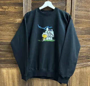 백투더퓨처 스누피 SNOOPY 피넛 맨투맨 트레이닝복