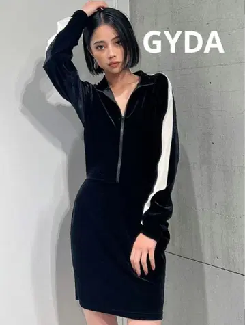 [ 미사용 새상품 ] GYDA 블랙 벨벳 미니 원피스