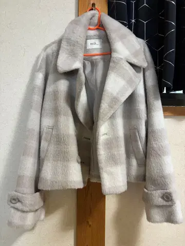 earth 숏 기장 다운 코트