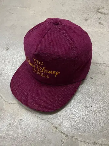 90s Disney USA제 코듀로이 캡 자수 디즈니 크림슨