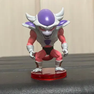 드래곤볼 월드 컬렉션 전설의 초사이어인 편 프리저 제3 형태