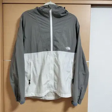 THE NORTH FACE 나일론 자켓 그레이/화이트