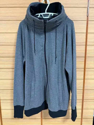 후드 부착 볼륨 넥 블루종