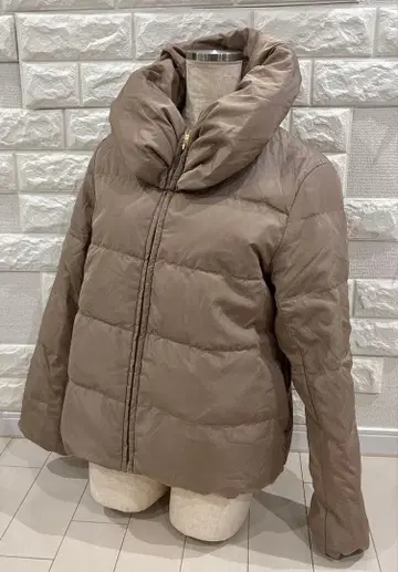 DRESKIP 드레스키프 베이지 다운 자켓 M 사이즈