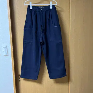 새상품 큐브 슈가 팬츠