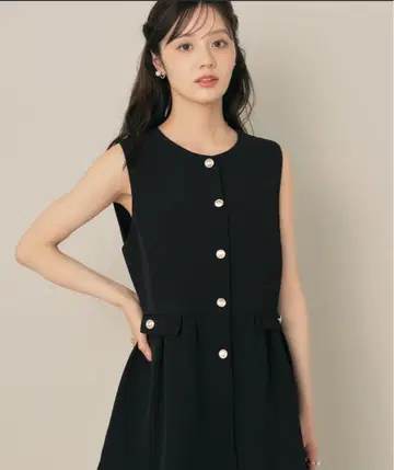 골드 단추 페플럼 베스트 쿠튀르 브로치 ( Couture Brooch )