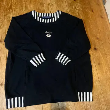 드럭 스토어즈 스트라이프 리브 블랙 트레이닝복 FREE